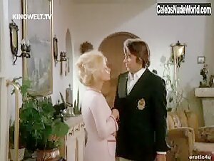 Katja Buchele Butt , boobs in Das Madchen mit der heisen Masche (1972) 3