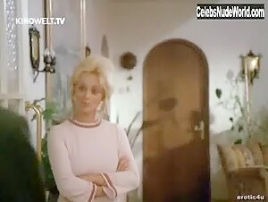 Katja Buchele Butt , boobs in Das Madchen mit der heisen Masche (1972) 8