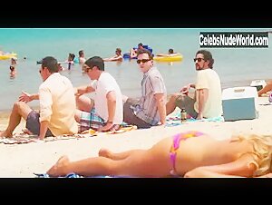 Katrina Bowden in American Reunion (2012) 19
