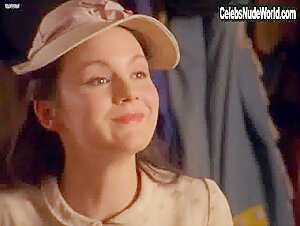 Keeley Hawes in Tipping the Velvet (series) (2002) 15