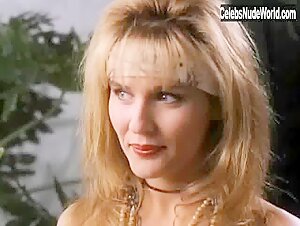Kehli O'Byrne in Tainted Love (1995) 3