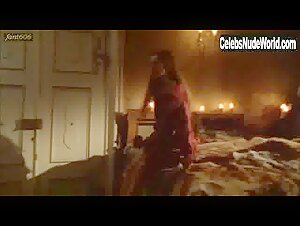 Keira Knightley Kissing , Sensual in Doctor Zhivago (2002) 2