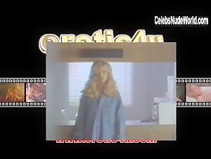 Kelly Preston in Double Cross (1994) 1