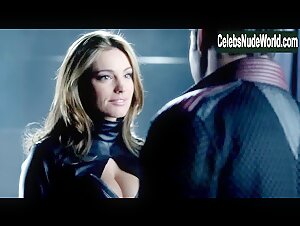 Kelly Brook in Metal Hurlant Chronicles (series) (2012) 6