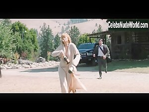 Kelly Reilly Outdoor , Explicit in Yellowstone (series) (2018) 1