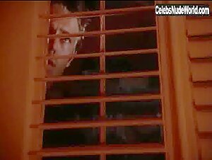 Keri Russell in Dead Man's Curve (1998) 19