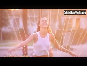 Keri Russell in Eight Days a Week (1997) 1