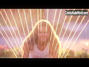 Keri Russell in Eight Days a Week (1997) 2