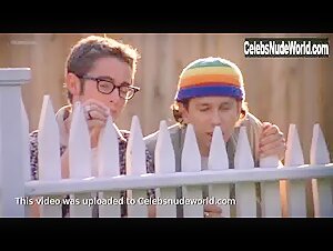 Keri Russell in Eight Days a Week (1997) 8