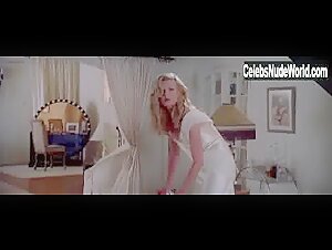 Kim Basinger in L.A. Confidential (2002) 2