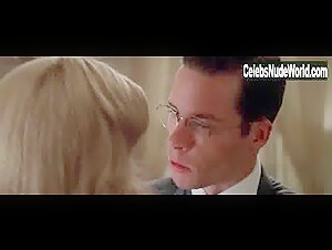 Kim Basinger in L.A. Confidential (2002) 20