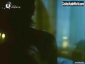 Kim Cattrall in Breaking Point (1994) 6