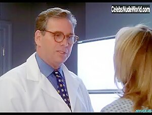 Kim Cattrall Flasing , boobs in Sex and the City (series) (1998) 18