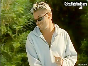 Kira Reed Bikini , Outdoor in Mistress Club (1999) 6