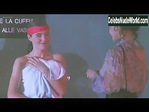 Claudia Koll in Cosi fan tutte (1992) 13