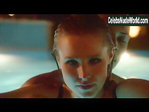 Kristen Bell Interracial , Pool in House of Lies (series) (2012) 18