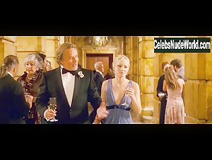 Kristen Bell in When in Rome (2010) 1