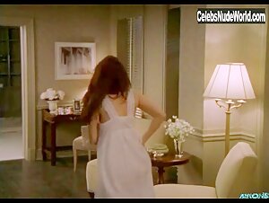 Kristin Davis Butt , Brunette in Sex and the City (series) (1998) 15