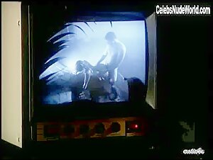 Krystal Summers Butt , Hot in Sexy Urban Legends (series) (2002) 13