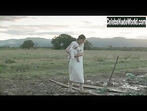 Laetitia Casta in L'incroyable histoire du facteur Cheval (2018) 16