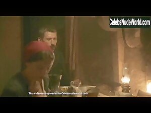 Laetitia Casta in L'incroyable histoire du facteur Cheval (2018) 9