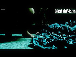 Laia Marull in La herencia Valdemar (2010) 13
