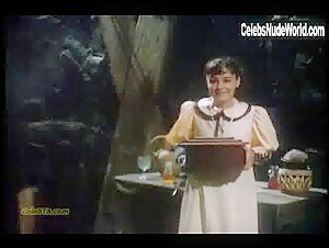 Lana Clarkson Costume , Brunette in Barbarian Queen II: The Empress Strikes Back (1989) 8