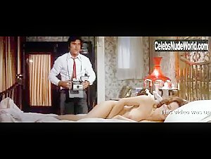 Laura Antonelli in Il merlo maschio (1971) 5