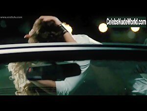 Laura Chiatti in Manuale d'am3re (2011) 19