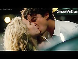 Laura Chiatti in Manuale d'am3re (2011) 4