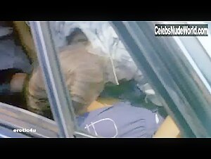 Laura Gemser Brunette , Outdoor in Emanuelle in America (1977) 13