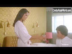 Laura Gemser Brunette , Vintage in Emanuelle nera: Orient reportage (1976) 7