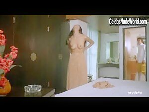 Laura Gemser Vintage , Gets Undressed in Emanuelle nera: Orient reportage (1976) 17