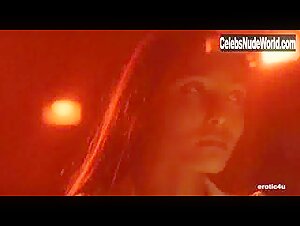 Laura Gemser Vintage , Hot in Emanuelle nera: Orient reportage (1976) 13