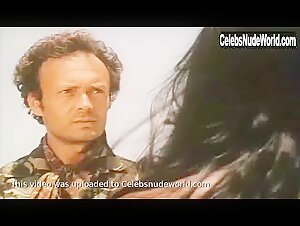Laura Gemser Outdoor , boobs in La belva dalla calda pelle (1982) 8