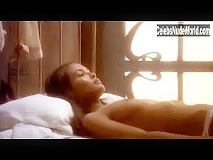 Laura Gemser in La mujer de la tierra caliente (1978) 9