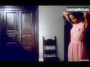 Laura Gemser Stocking , Vintage in Suor Emanuelle (1977) 19