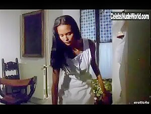 Laura Gemser Stocking , Vintage in Suor Emanuelle (1977) 4