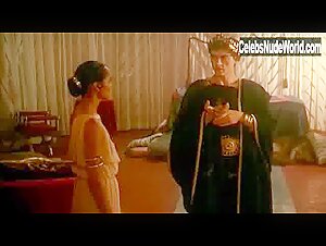 Laura Gemser in Caligola: La storia mai raccontata (1982)