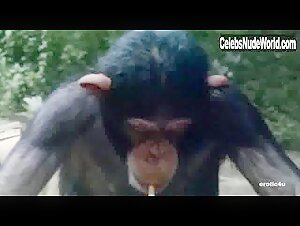 Laura Gemser Nipple , boobs in Emanuelle e gli ultimi cannibali (1977) 13