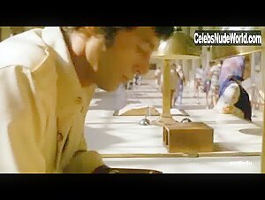 Laura Gemser Hot  , Brunette in Emanuelle e gli ultimi cannibali (1977) 12