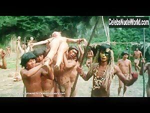Laura Gemser Outdoor , Explicit in Emanuelle e gli ultimi cannibali (1977) 10