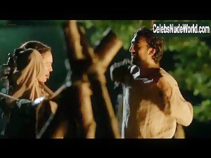 Laura Haddock Outdoor , Explicit in Da Vinci's Demons (series) (2013) 14