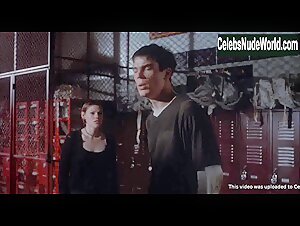 Laura Harris in Faculty (1998) 5