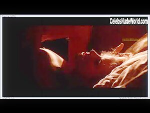 Laura Johnson in Trauma (1993) 13