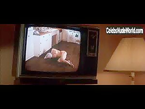 Laura Linney boobs , Horror in Life of David Gale (2003) 5