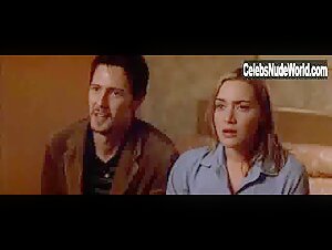 Laura Linney boobs , Horror in Life of David Gale (2003) 9