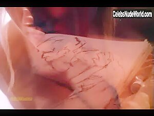 Laura Linney nude, painting scene in Maze (2000) 6