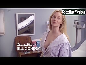 Laura Linney in The Big C. (series) (2010) 1
