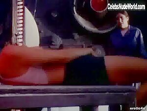 Laura Palmer in Sex Files: Alien Erotica - Director's Cut (1998) 16